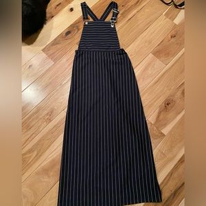 Women’s coverall dress size small.